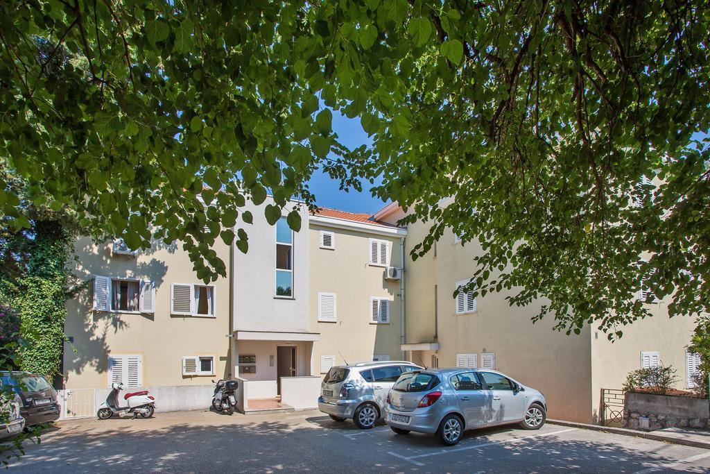 Comfortable Apartment Laura Lapad With Garage Dubrovnik Eksteriør billede
